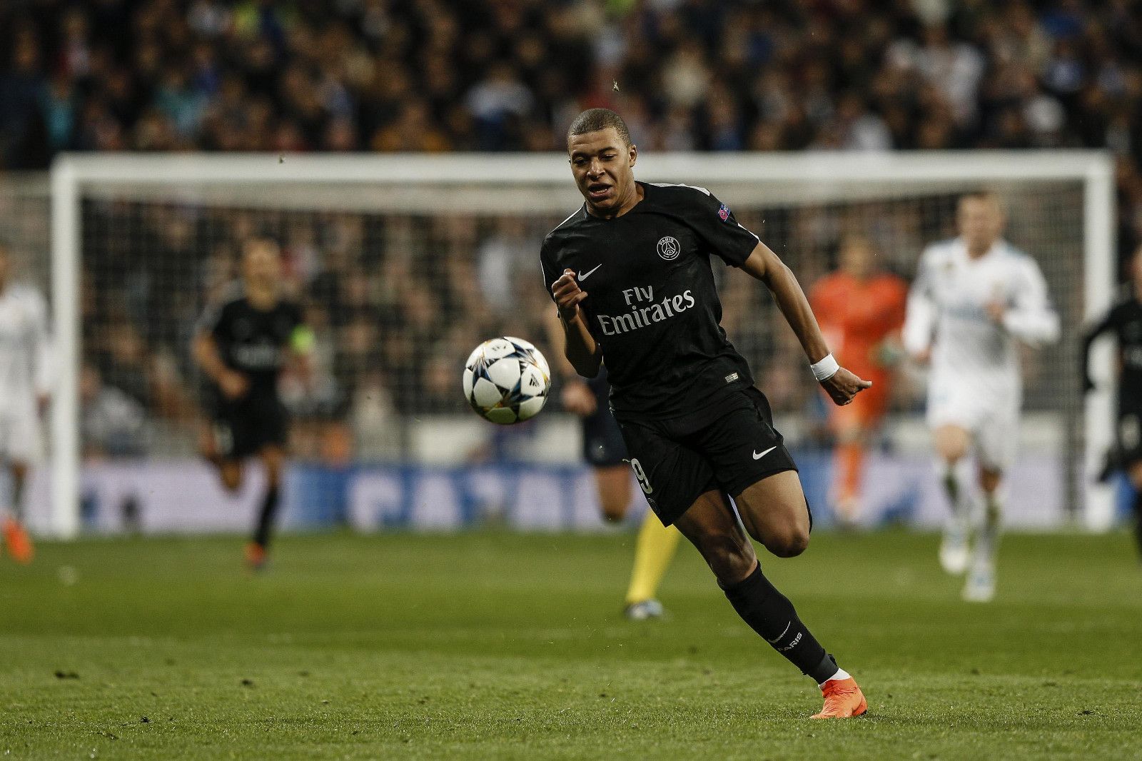 “挪威重炮手”里瑟在利物浦曾穿6号，如今凯尔凯兹接过6号