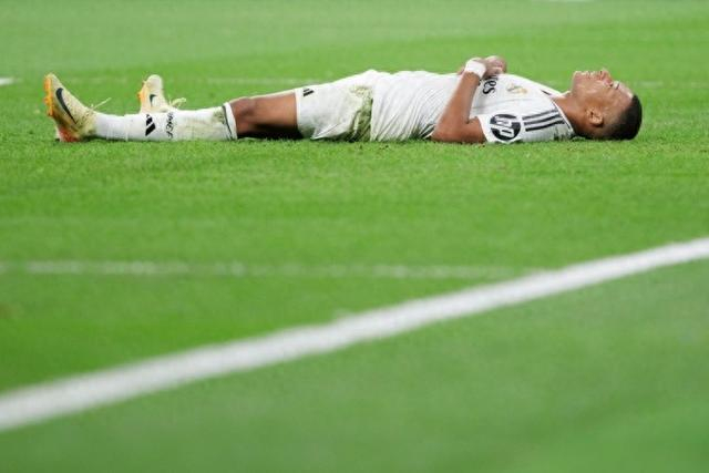 西媒：霍安·加西亚赛后一瘸一拐，但他只是累了没有任何不适