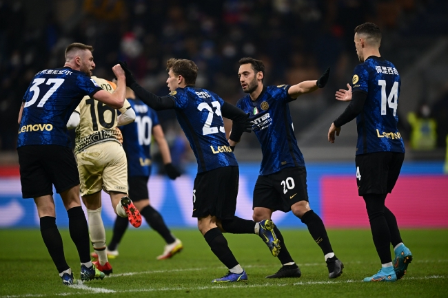 美高梅中国2025年餐饮业务收入占比升至25%