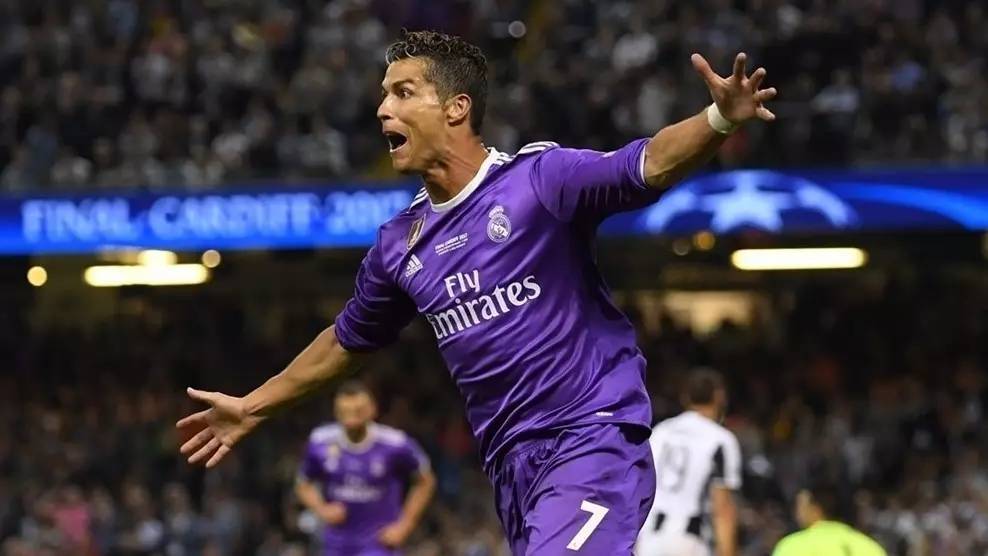 TA：利物浦的埃利奥特需要做出改变，德甲或许是完美之选