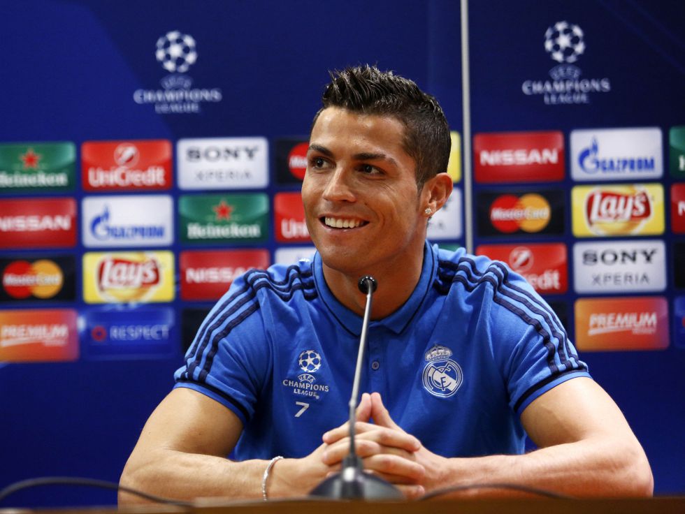 麦凯恩：詹姆斯8分是在多伦多打的，所以他的纪录在美国仍有效