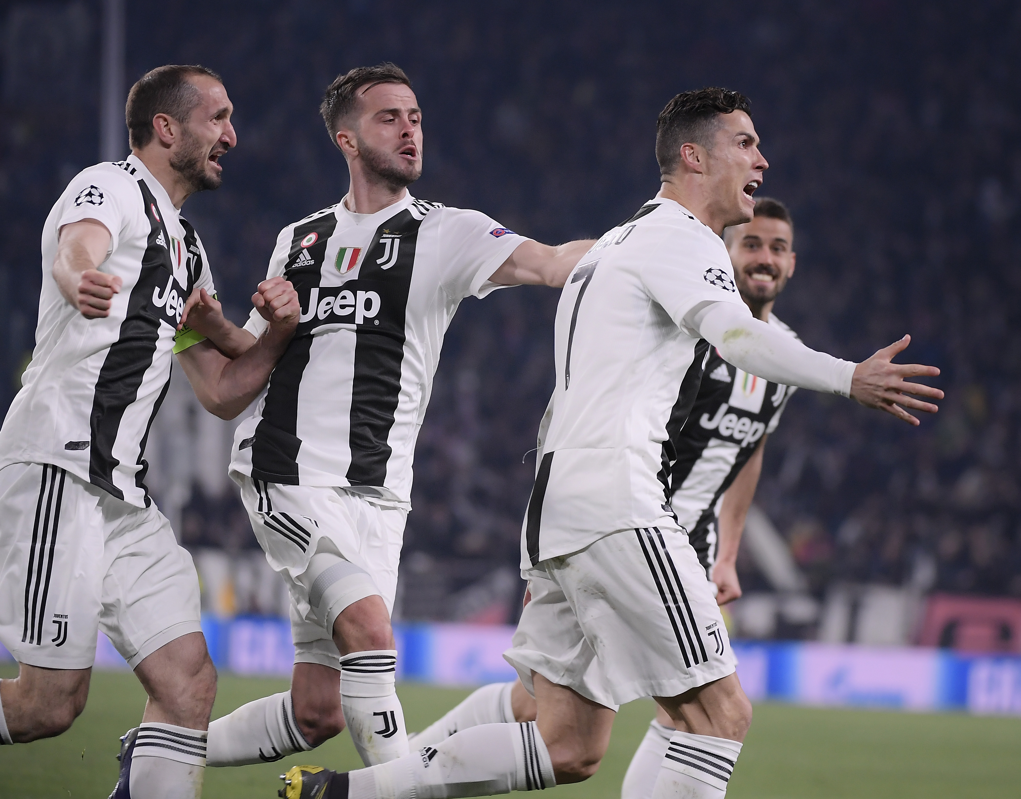 欧冠 联赛阶段第6轮，拜仁3比1葡萄牙体育（欧冠小组赛第6轮：拜仁3-1葡萄牙体育）