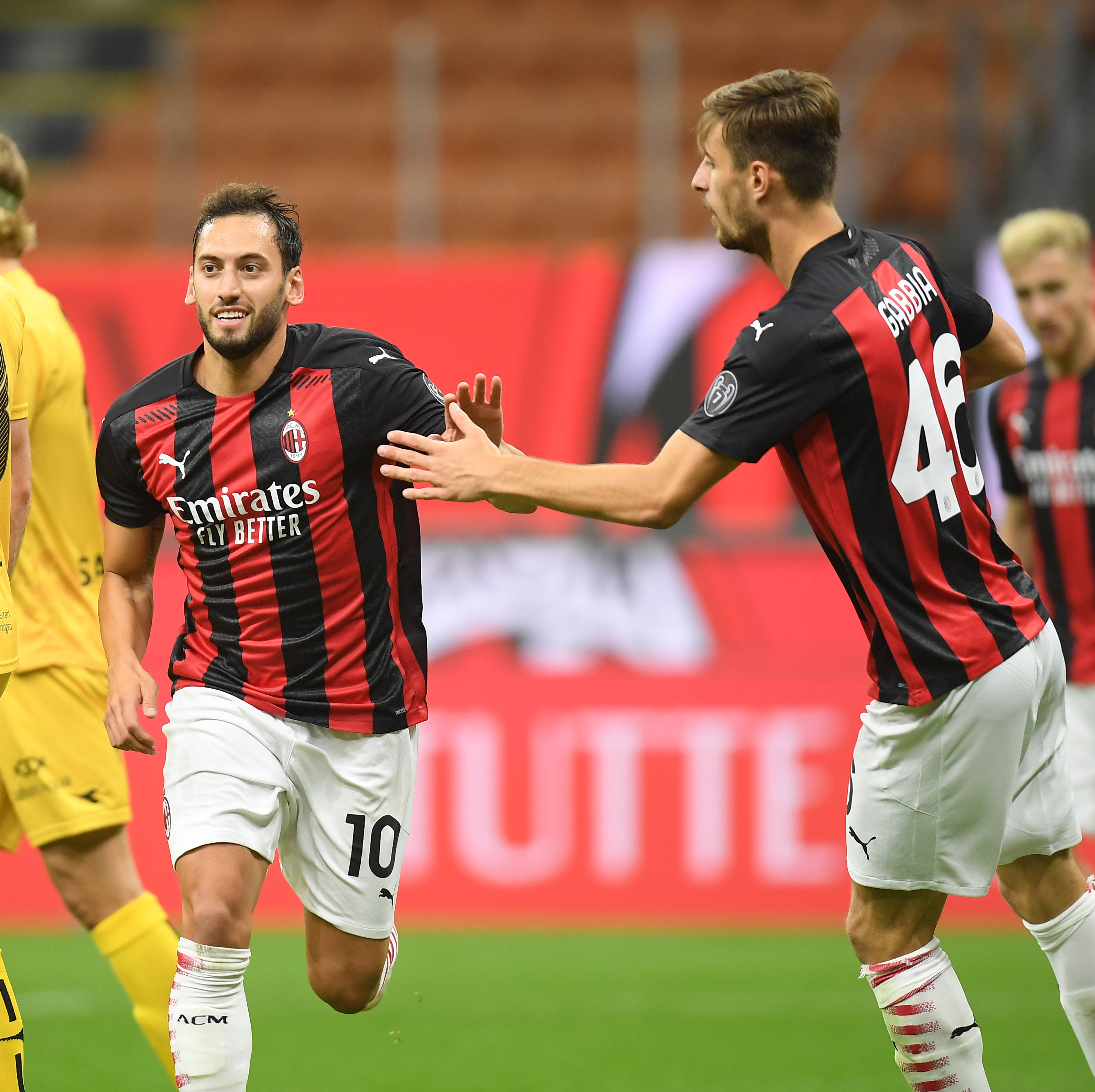 梅努申请离队，心属那不勒斯！已有12队邀约，曼联只接受租借！